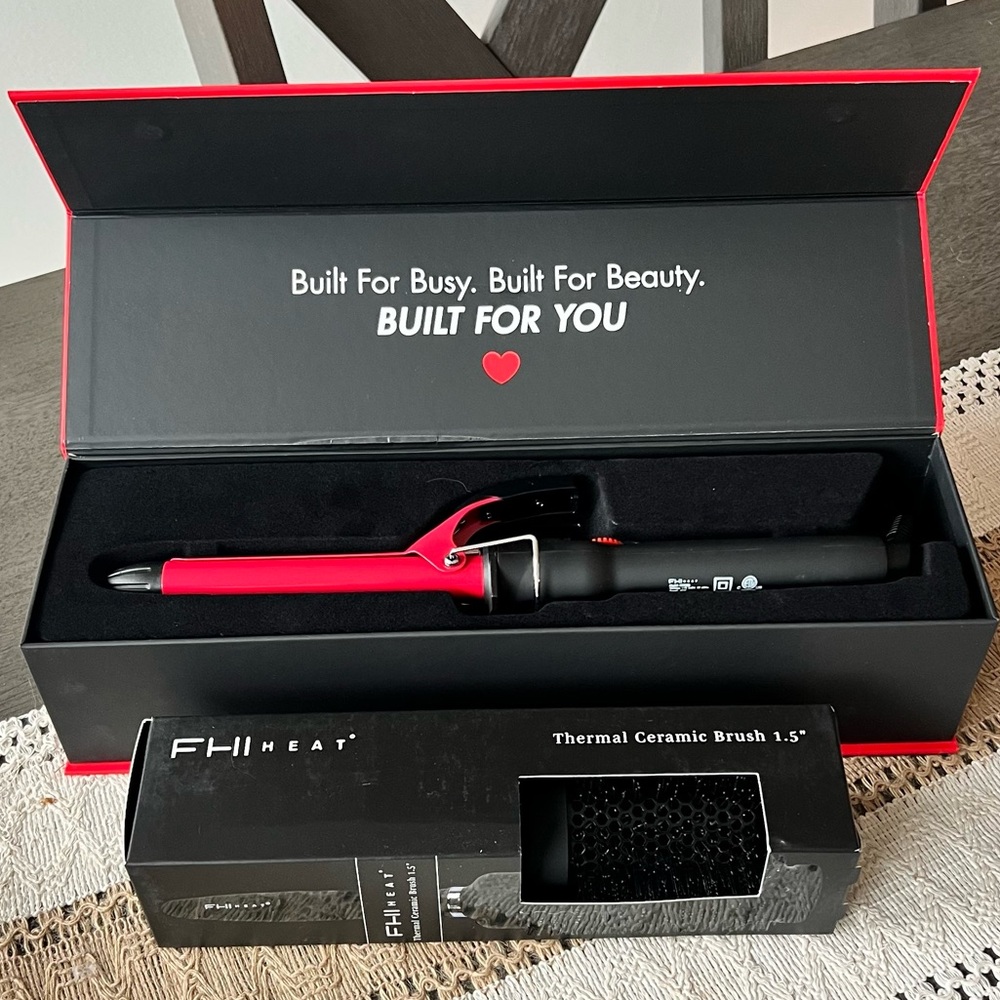 NEW FHI Heat Hair Bundle